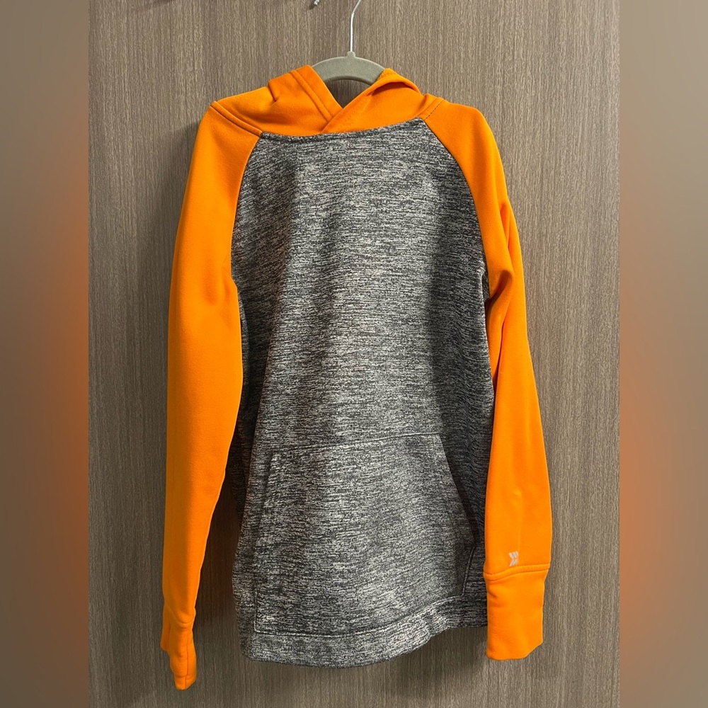 All In Motion Boy's Hooded Sweatshirt Size Medium 8/10
